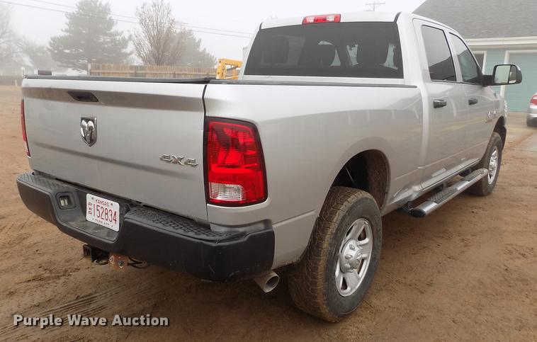 image for item DF2908 2013 Dodge Ram 3500HD Crew Cab pickup truck