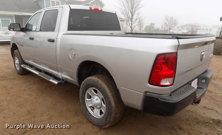 image for item DF2908 2013 Dodge Ram 3500HD Crew Cab pickup truck