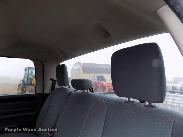 image for item DF2908 2013 Dodge Ram 3500HD Crew Cab pickup truck