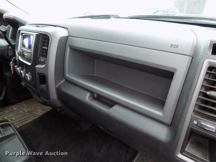 image for item DF2908 2013 Dodge Ram 3500HD Crew Cab pickup truck