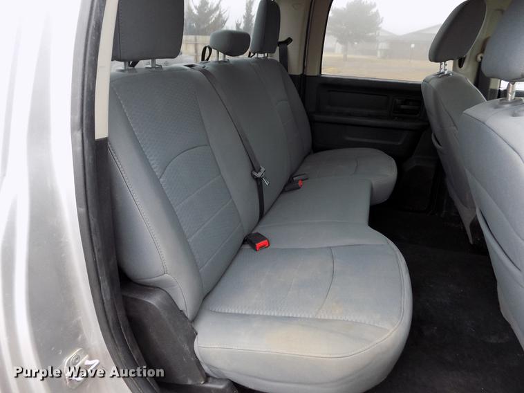 image for item DF2908 2013 Dodge Ram 3500HD Crew Cab pickup truck