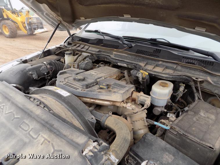 image for item DF2908 2013 Dodge Ram 3500HD Crew Cab pickup truck