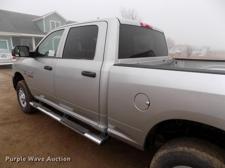 image for item DF2908 2013 Dodge Ram 3500HD Crew Cab pickup truck