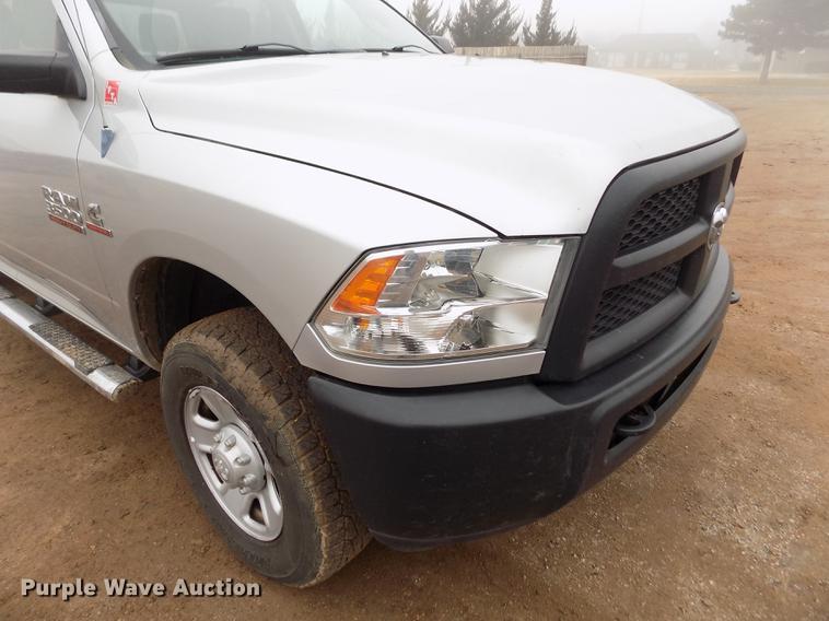 image for item DF2908 2013 Dodge Ram 3500HD Crew Cab pickup truck