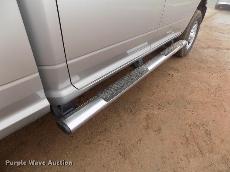 image for item DF2908 2013 Dodge Ram 3500HD Crew Cab pickup truck