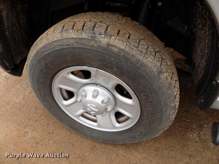 image for item DF2908 2013 Dodge Ram 3500HD Crew Cab pickup truck