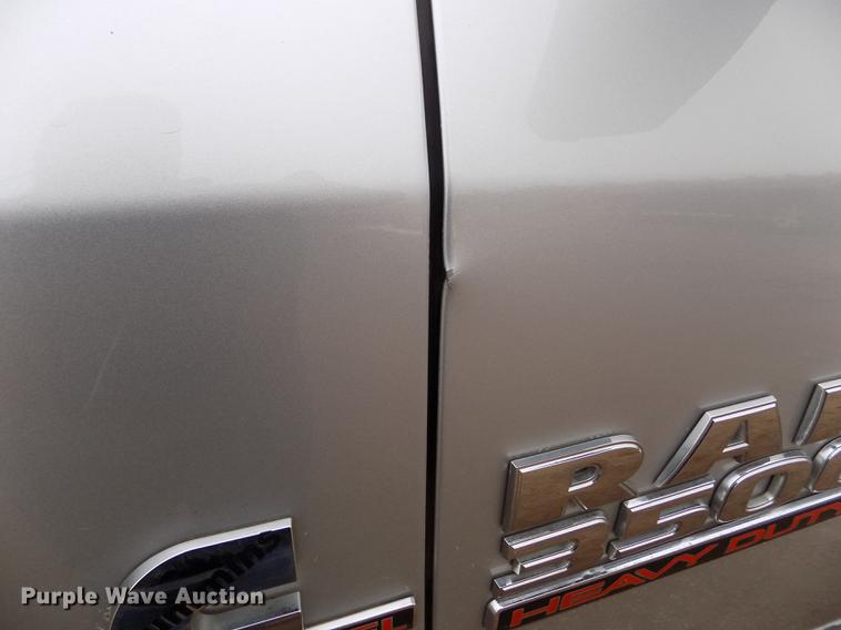 image for item DF2908 2013 Dodge Ram 3500HD Crew Cab pickup truck