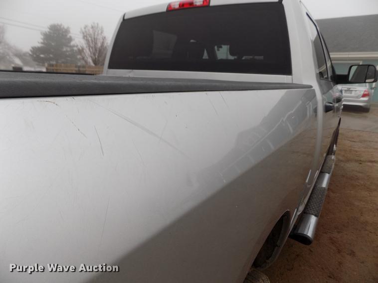 image for item DF2908 2013 Dodge Ram 3500HD Crew Cab pickup truck