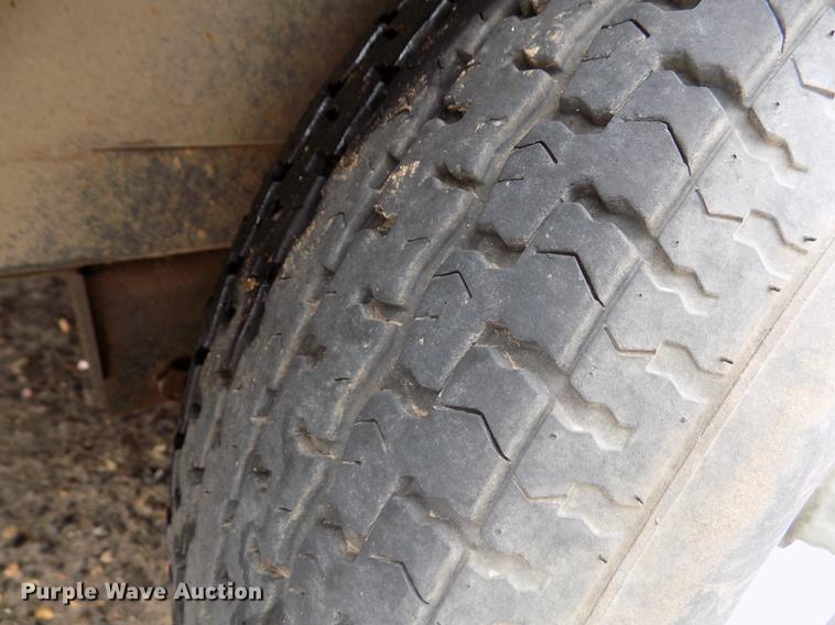 image for item DF2910 2008 Doolittle utility trailer