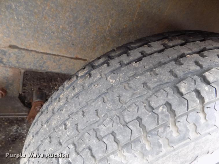 image for item DF2910 2008 Doolittle utility trailer