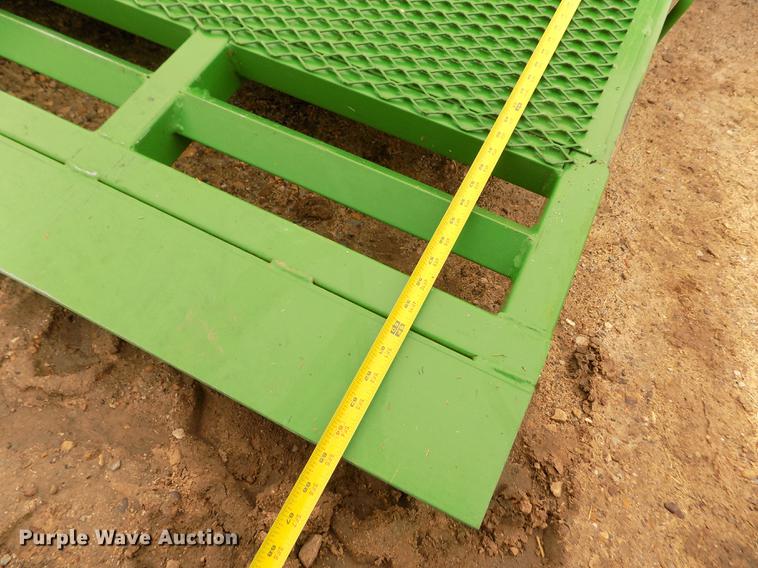 image for item DF2912 2017 D&K dump trailer