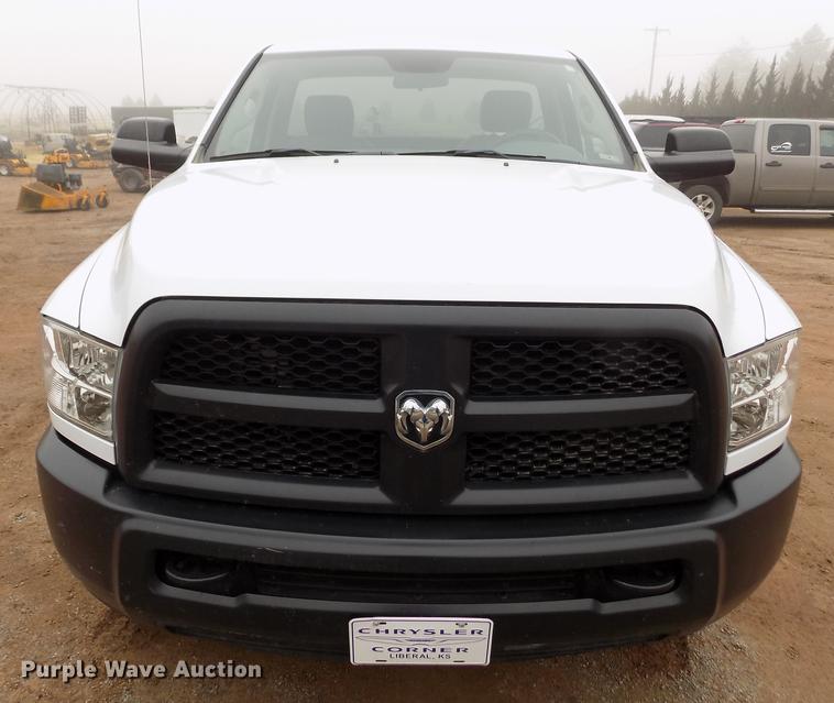 image for item DF2913 2016 Dodge Ram 3500HD pickup truck