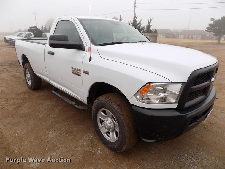 image for item DF2913 2016 Dodge Ram 3500HD pickup truck