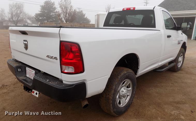 image for item DF2913 2016 Dodge Ram 3500HD pickup truck