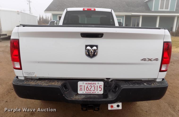 image for item DF2913 2016 Dodge Ram 3500HD pickup truck