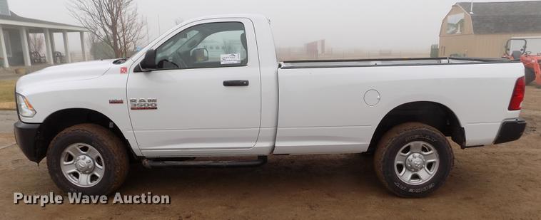image for item DF2913 2016 Dodge Ram 3500HD pickup truck