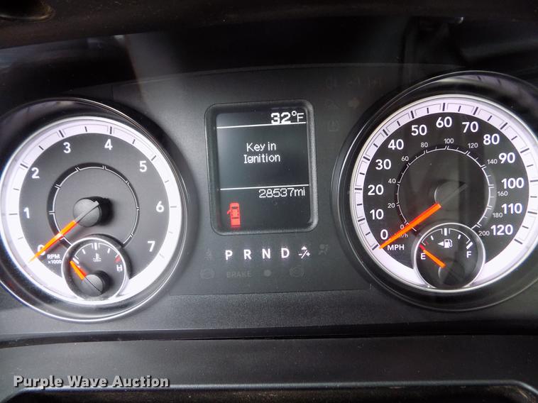 image for item DF2913 2016 Dodge Ram 3500HD pickup truck