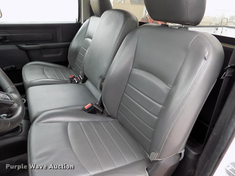 image for item DF2913 2016 Dodge Ram 3500HD pickup truck