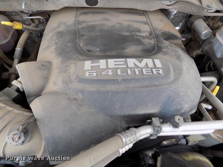 image for item DF2913 2016 Dodge Ram 3500HD pickup truck