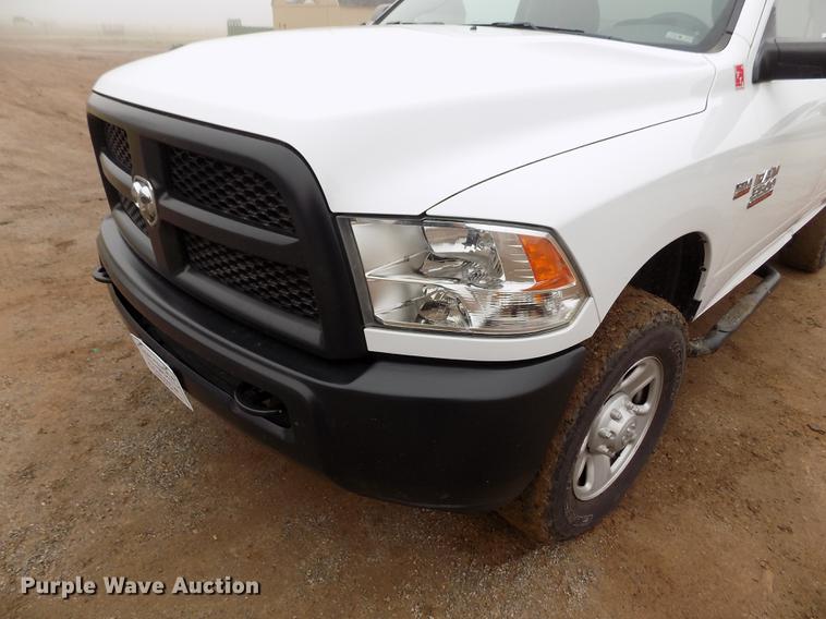 image for item DF2913 2016 Dodge Ram 3500HD pickup truck