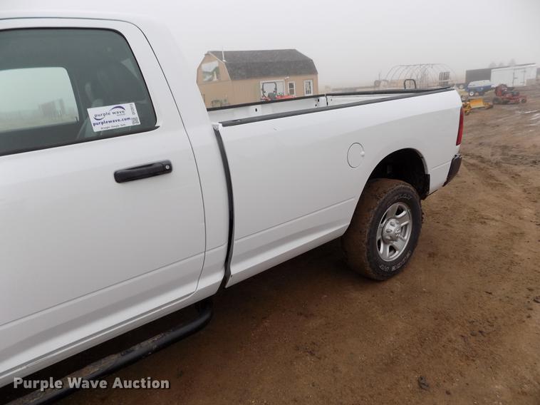 image for item DF2913 2016 Dodge Ram 3500HD pickup truck