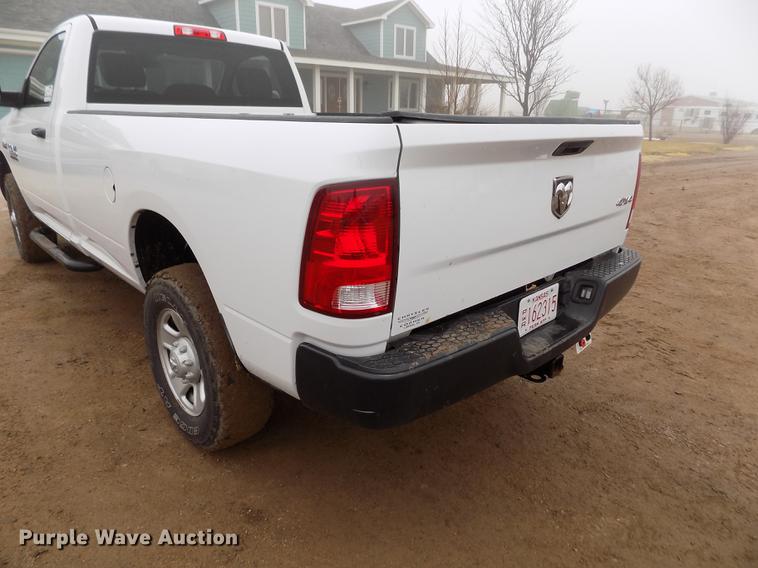 image for item DF2913 2016 Dodge Ram 3500HD pickup truck