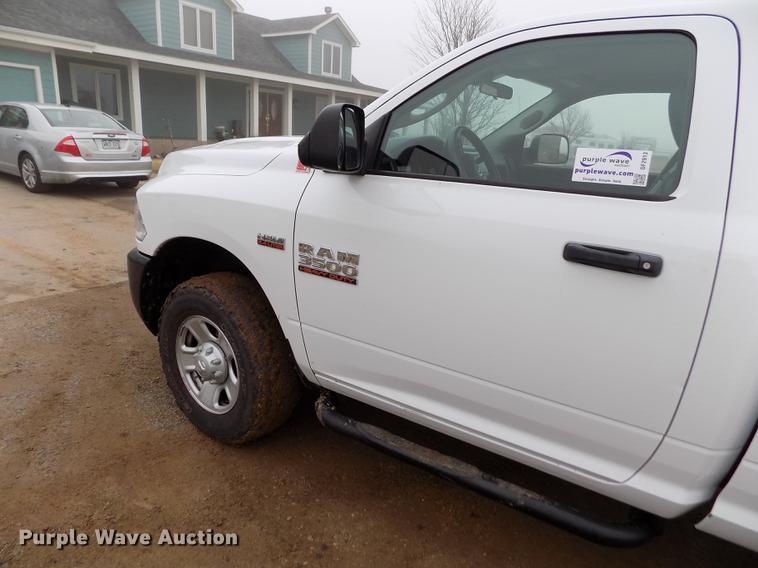 image for item DF2913 2016 Dodge Ram 3500HD pickup truck