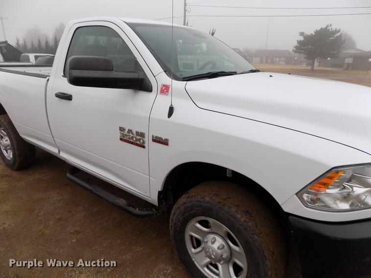 image for item DF2913 2016 Dodge Ram 3500HD pickup truck
