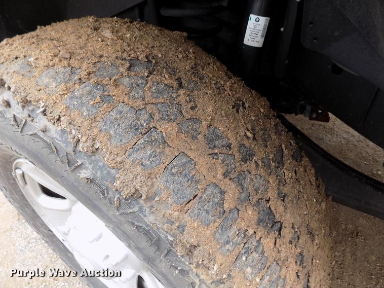 image for item DF2913 2016 Dodge Ram 3500HD pickup truck