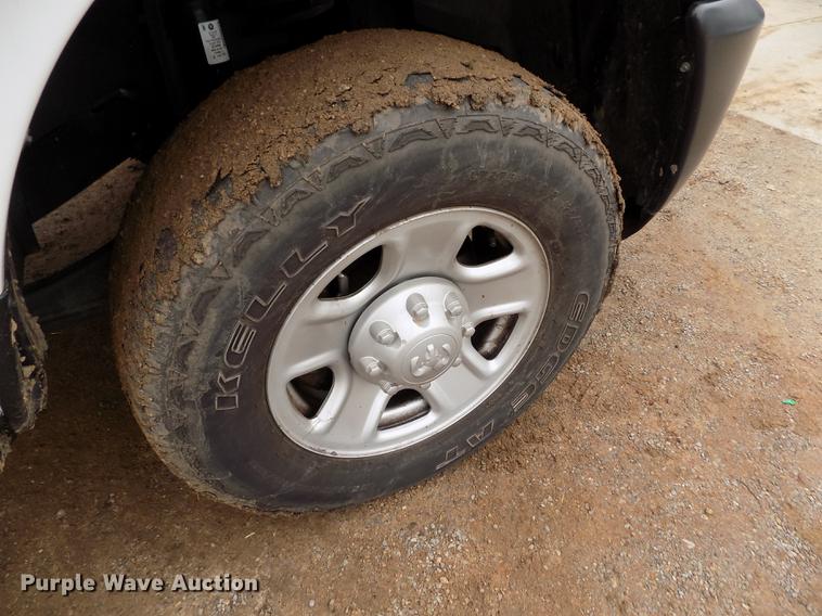 image for item DF2913 2016 Dodge Ram 3500HD pickup truck