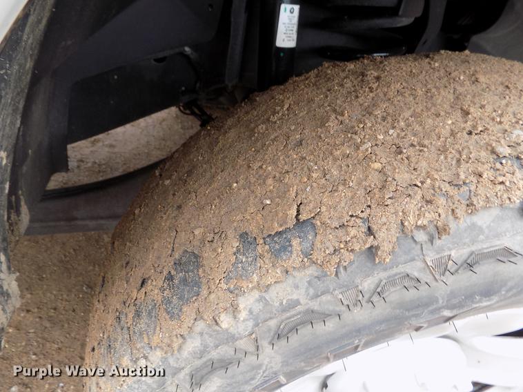 image for item DF2913 2016 Dodge Ram 3500HD pickup truck