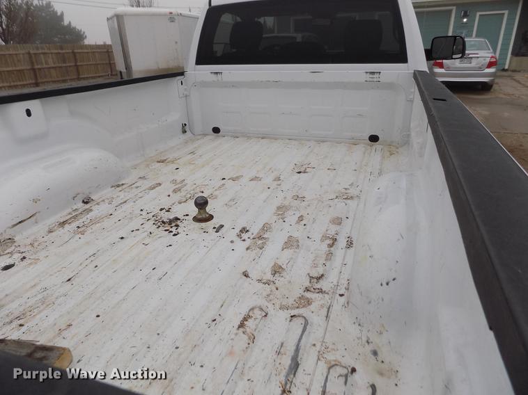 image for item DF2913 2016 Dodge Ram 3500HD pickup truck