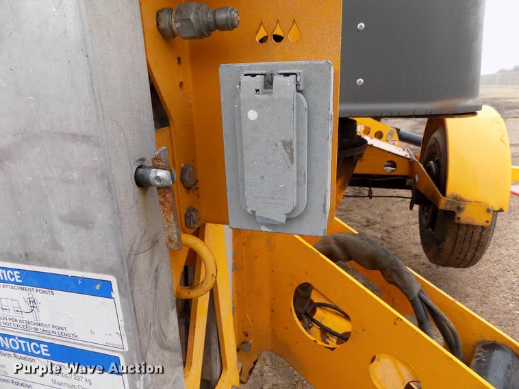 image for item DF2916 2011 Biljax 4527A boom lift