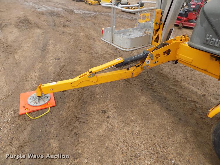 image for item DF2916 2011 Biljax 4527A boom lift