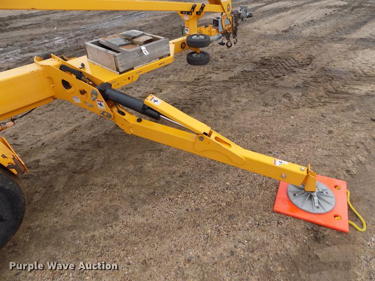 image for item DF2916 2011 Biljax 4527A boom lift