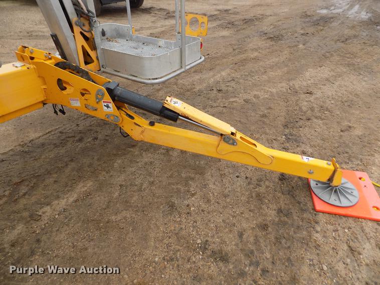 image for item DF2916 2011 Biljax 4527A boom lift