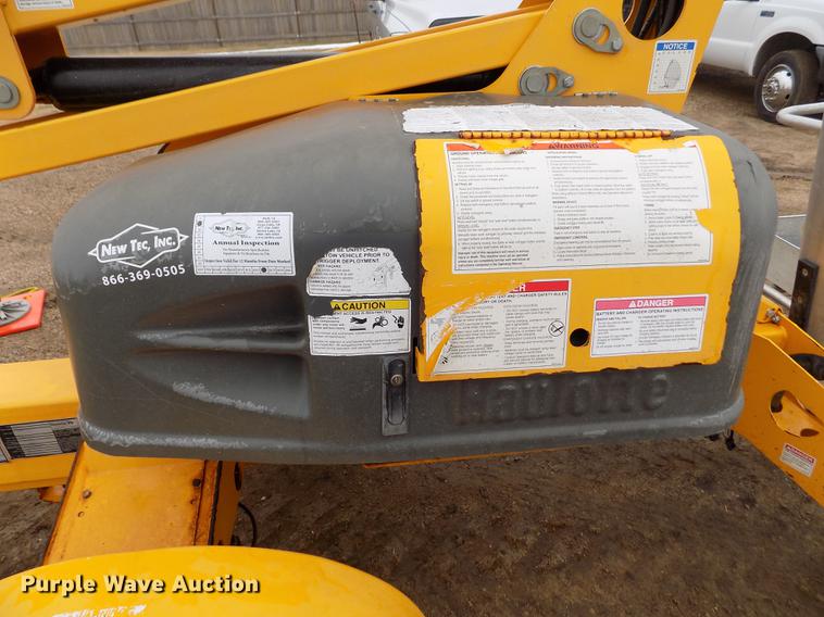 image for item DF2916 2011 Biljax 4527A boom lift
