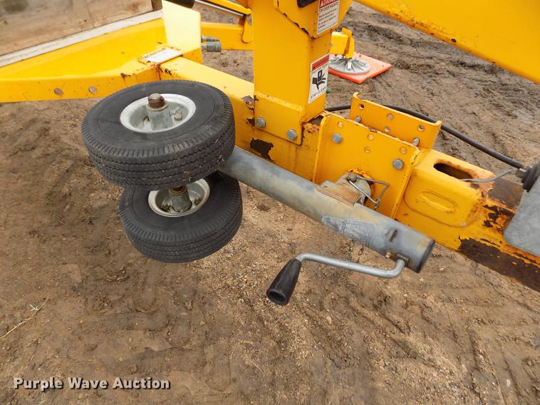 image for item DF2916 2011 Biljax 4527A boom lift