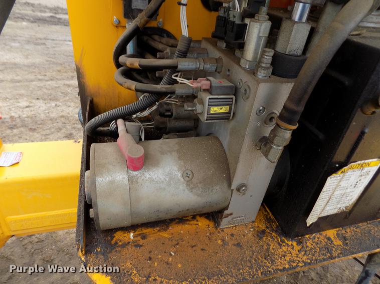 image for item DF2916 2011 Biljax 4527A boom lift