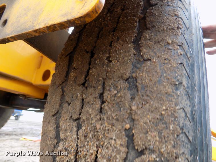 image for item DF2916 2011 Biljax 4527A boom lift