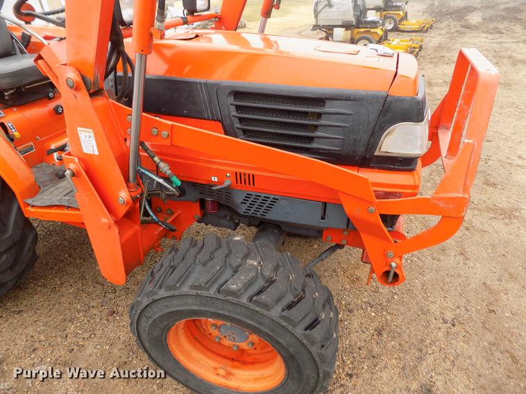 image for item DF2917 Kubota L3410 MFWD tractor