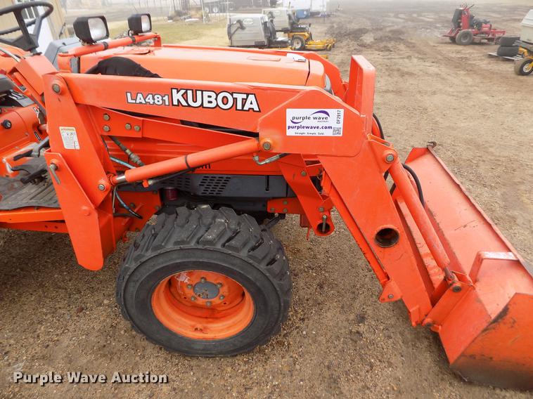 image for item DF2917 Kubota L3410 MFWD tractor