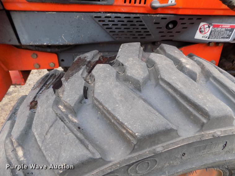 image for item DF2917 Kubota L3410 MFWD tractor