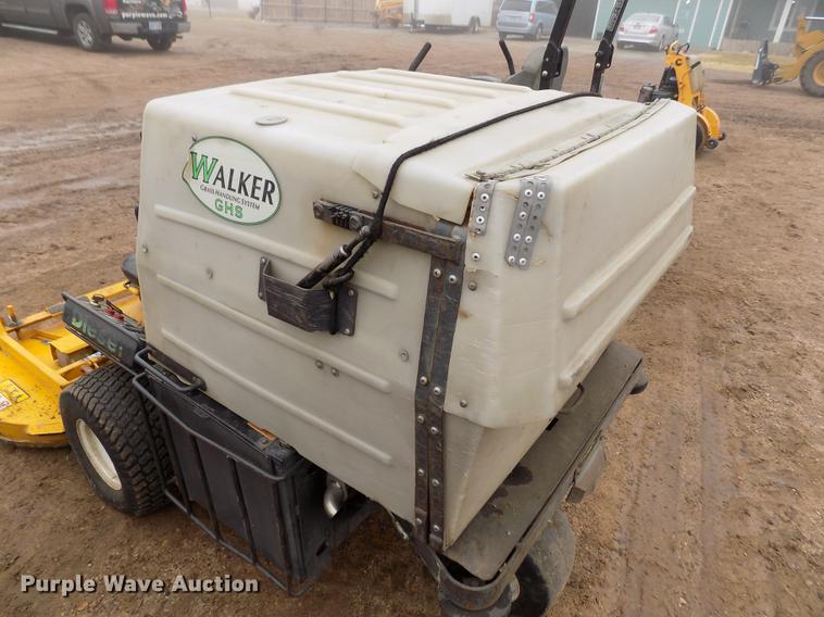 image for item DF2918 Walker MDDGHS ZTR lawn mower