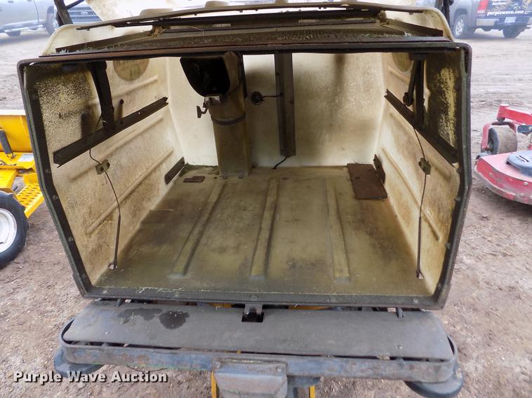 image for item DF2918 Walker MDDGHS ZTR lawn mower