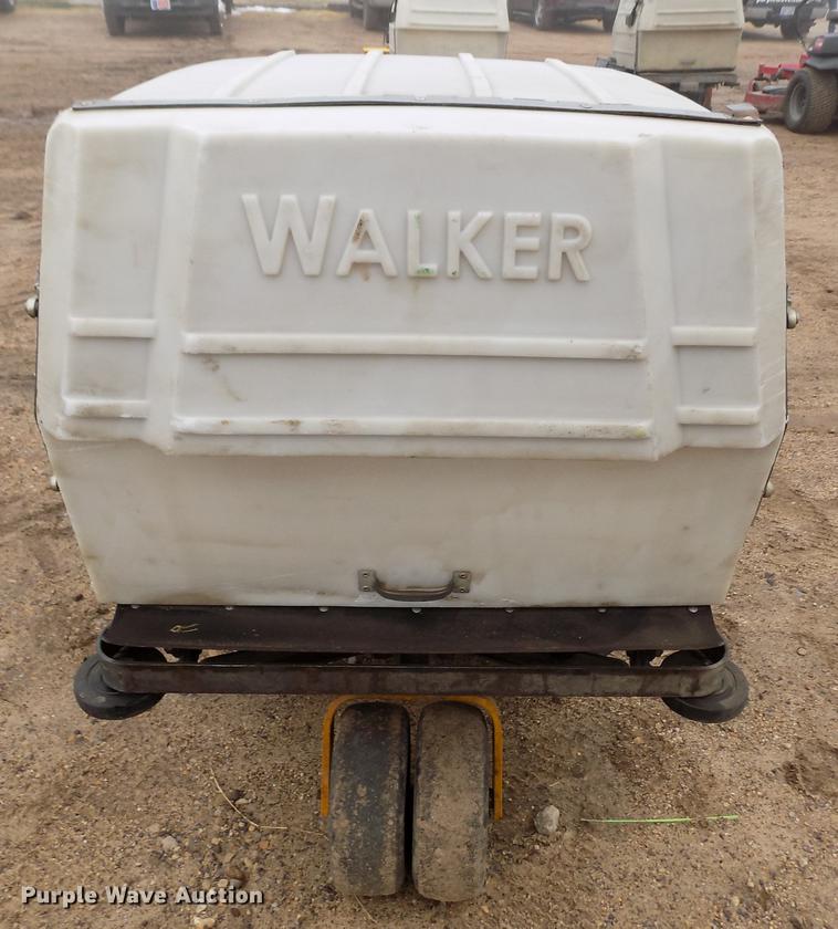 image for item DF2919 Walker MDDGHS ZTR lawn mower