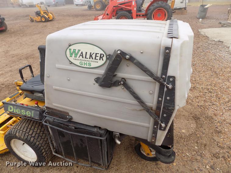 image for item DF2919 Walker MDDGHS ZTR lawn mower