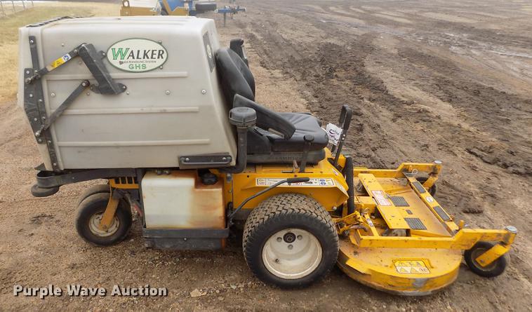 image for item DF2920 Walker MDDGHS ZTR lawn mower