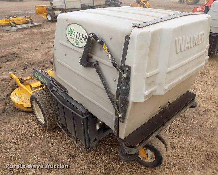 image for item DF2920 Walker MDDGHS ZTR lawn mower