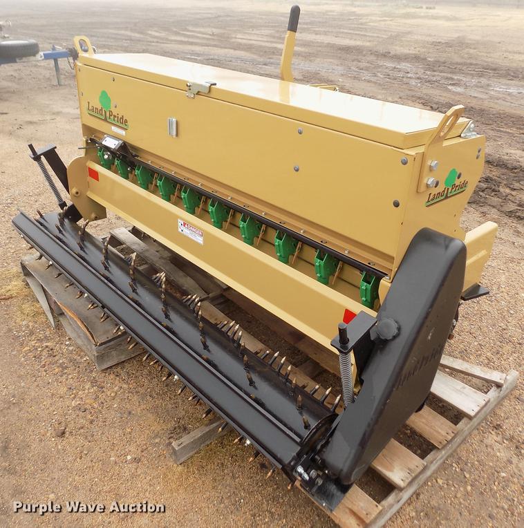 image for item DF2921 Land Pride APS1572 grass drill